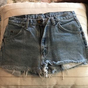 Wrangler Shorts - Wrangler vintage mom shorts Wrangler Shorts - Wrangler vintage mom shorts